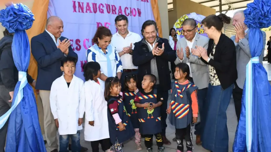25014-saenz-inauguro-el-nuevo-edificio-de-la-escuela-monte-sinai-para-la-comunidad-wichi-del-paraje-el-obraje