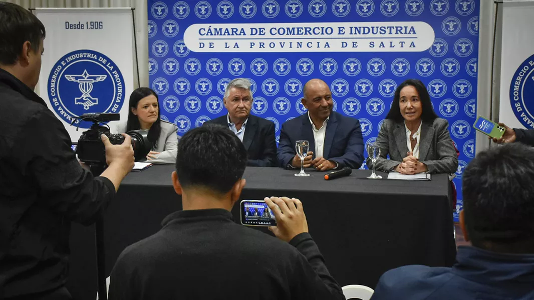 18507-salta-pionera-en-la-baja-de-impuestos-se-brindaron-detalles-en-la-camara-de-comercio