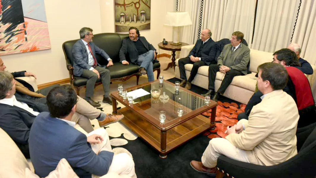 102409-el-gobernador-saenz-y-el-presidente-de-la-uia-analizaron-la-agenda-productiva-y-competitiva-de-salta