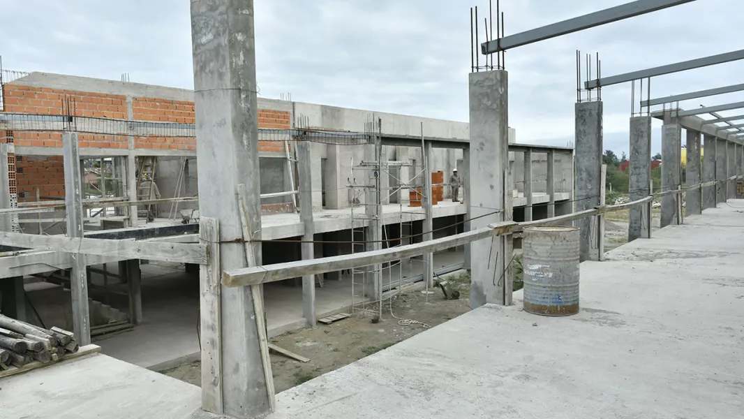 17070-saenz-superviso-el-avance-de-dos-obras-clave-en-guemes-la-nueva-terminal-de-omnibus-y-la-tecnica-tesla