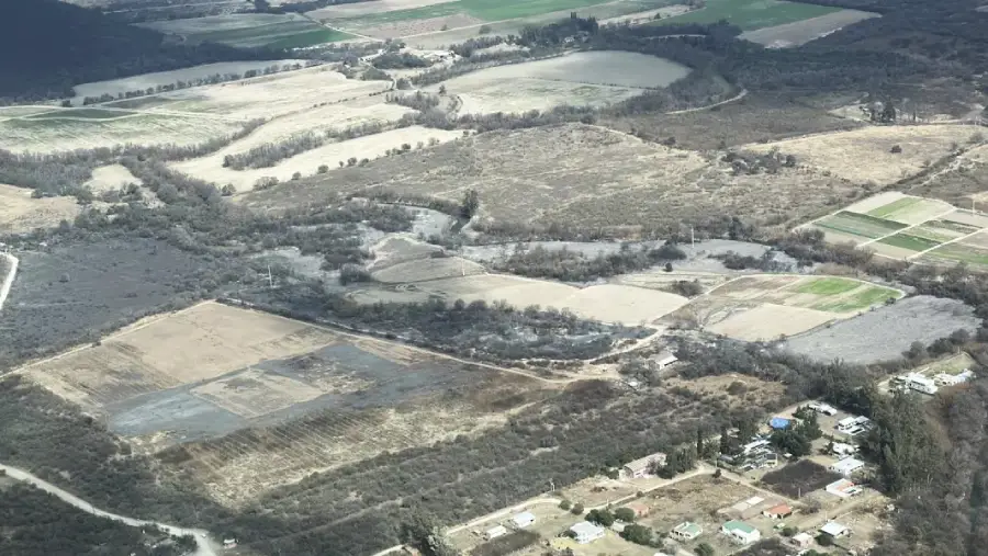 24131-defensa-civil-realizo-sobrevuelo-de-monitoreo-en-salta-capital-y-alrededores-tras-los-incendios