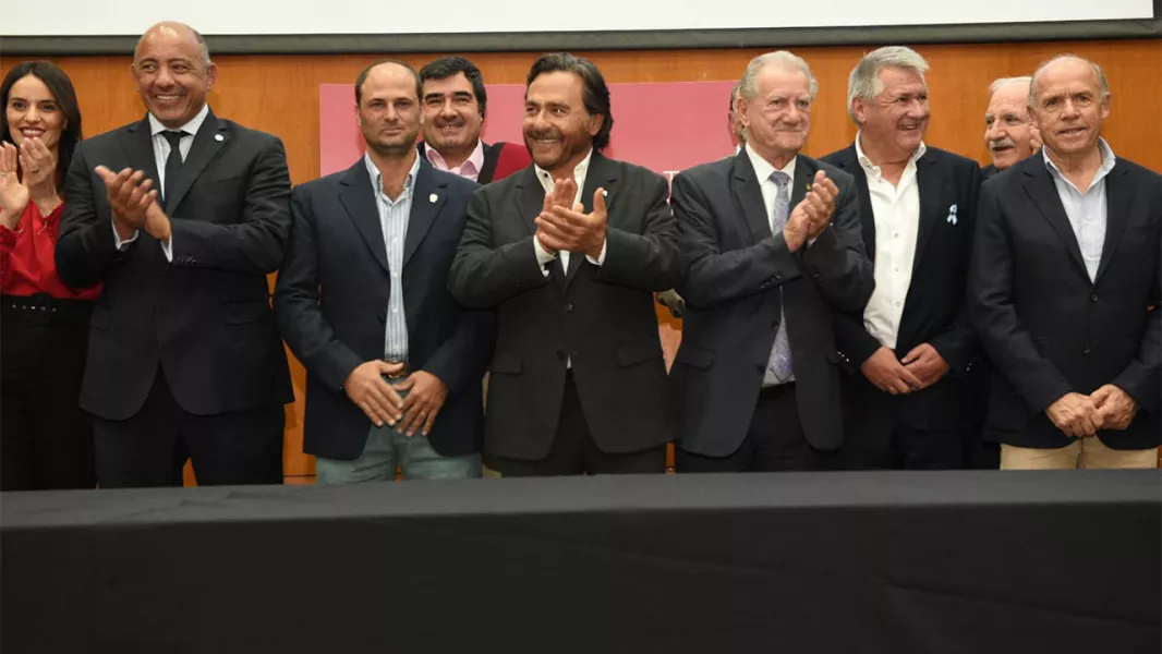 17504-disminucion-de-la-presion-fiscal-saenz-anuncio-reduccion-de-impuestos-y-eliminacion-de-tasas