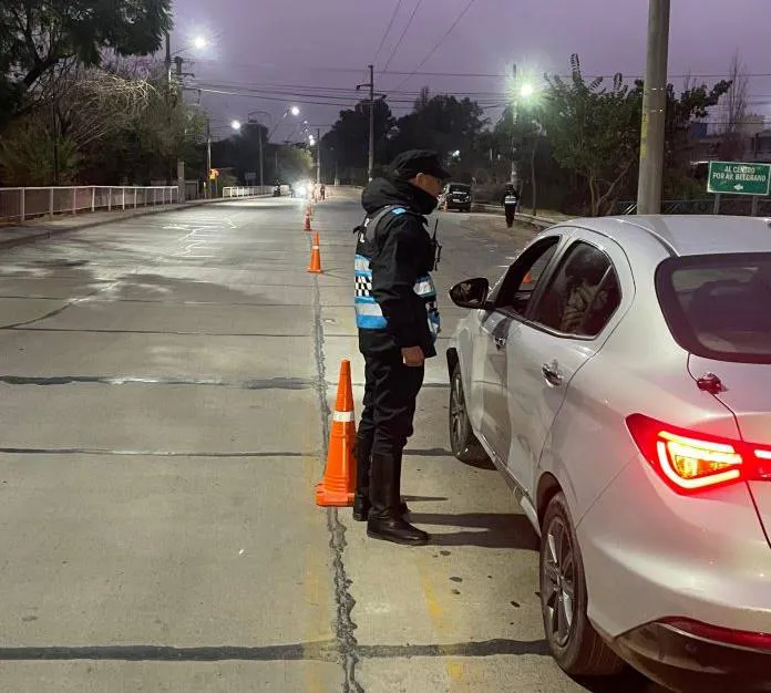 WhatsApp-Image-2025-06-18-at-7.48.25-AM-696x1237