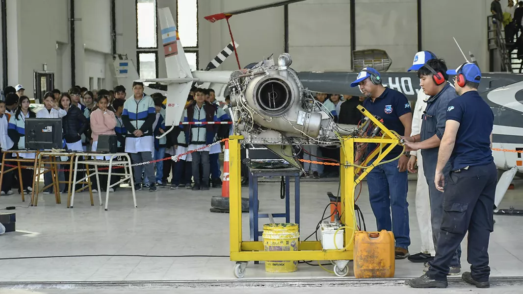 13925-salta-se-destaca-con-la-unica-escuela-tecnica-aeronautica-del-norte