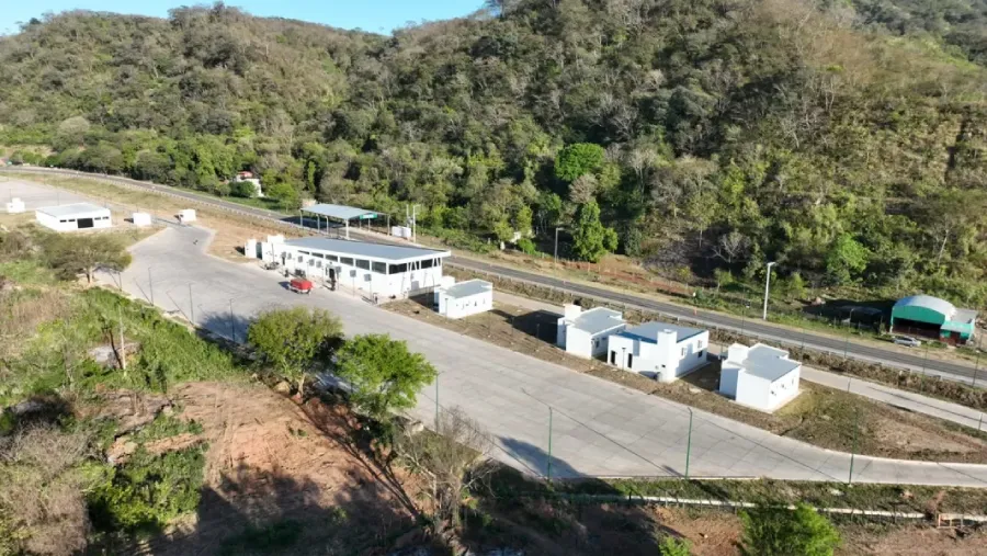 25031-saenz-inauguro-en-salvador-mazza-un-puesto-de-control-integrado-unico-en-el-noa-y-nea