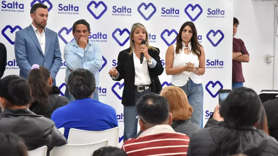 25042-mas-de-70-familias-de-capital-se-convirtieron-en-propietarias-de-sus-terrenos