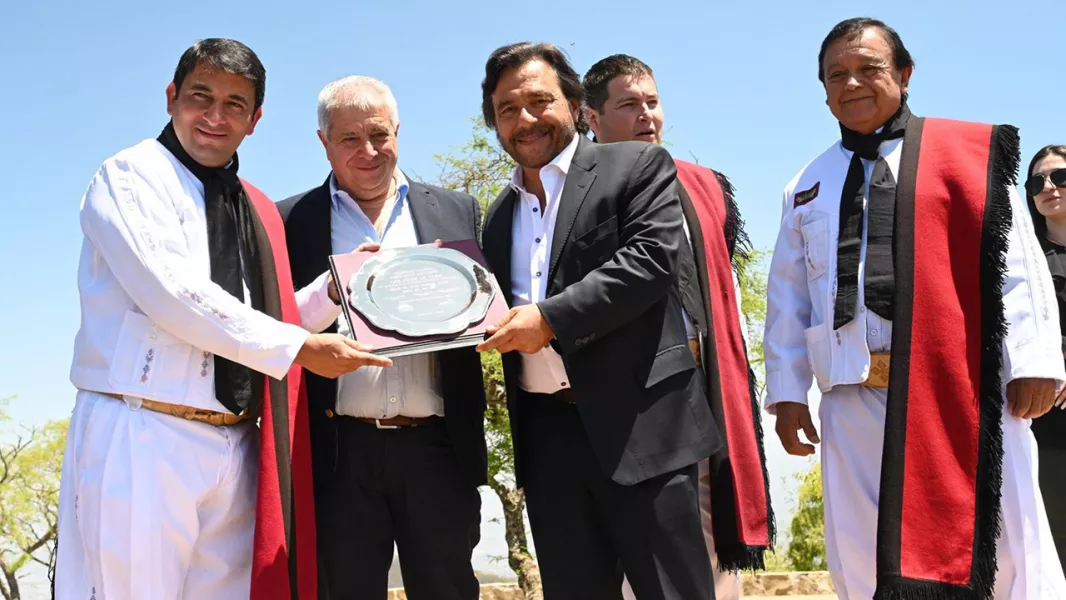 19984-cerro-aladelta-saenz-inauguro-el-nuevo-anfiteatro-en-homenaje-a-las-voces-de-oran