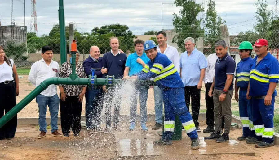 105769-la-provincia-inauguro-una-nueva-fuente-de-abastecimiento-en-general-guemes