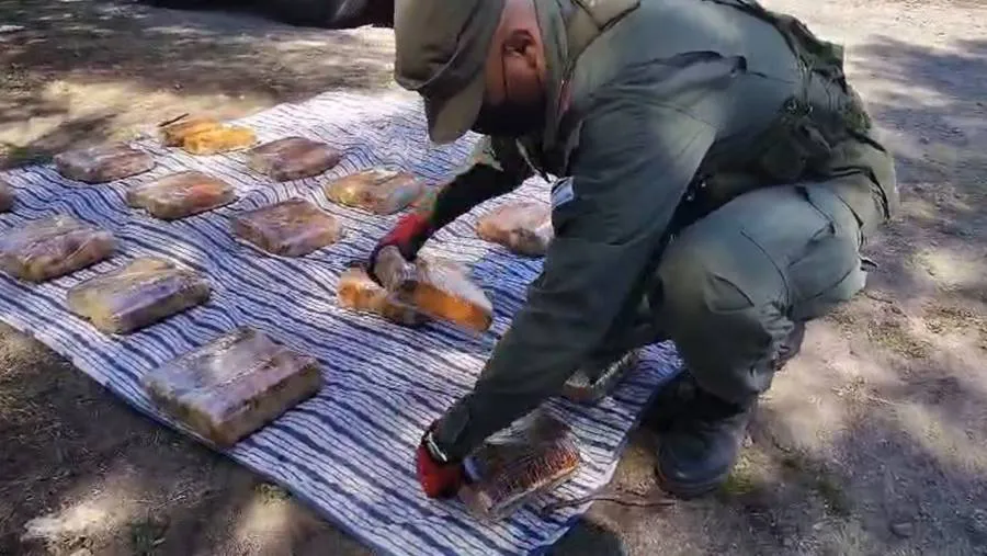 envolvio_31_kilos_de_marihuana_con_colchas_y_frazadas_3