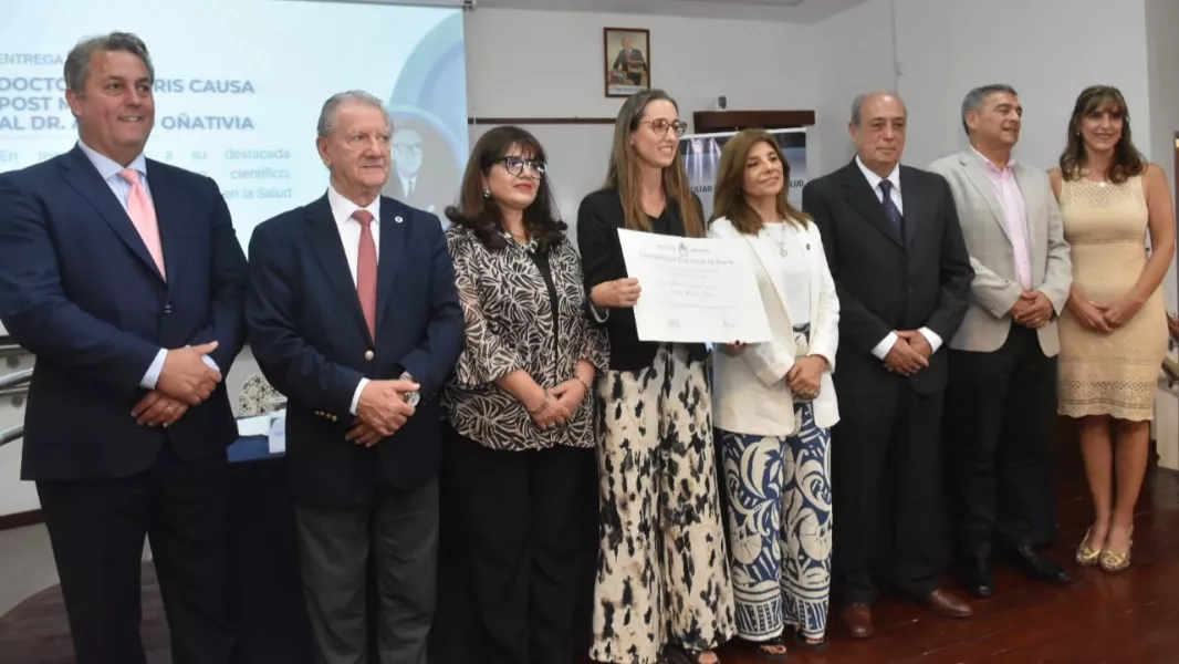 105333-la-unsa-otorgo-el-titulo-de-doctor-honoris-causa-post-mortem-al-dr-arturo-oniativia