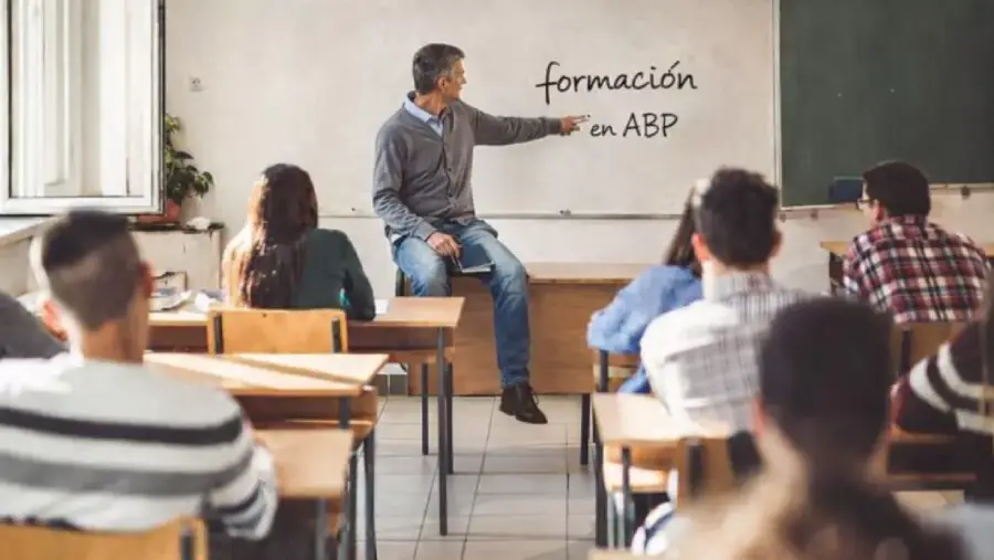 106015-docentes-podran-capacitarse-en-aprendizaje-basado-en-proyectos