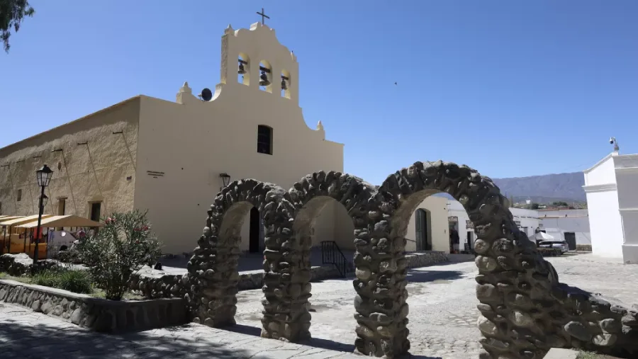 22495-cachi-fortalece-la-comercializacion-de-su-destino-ante-agencias-de-viajes-de-todo-el-pais