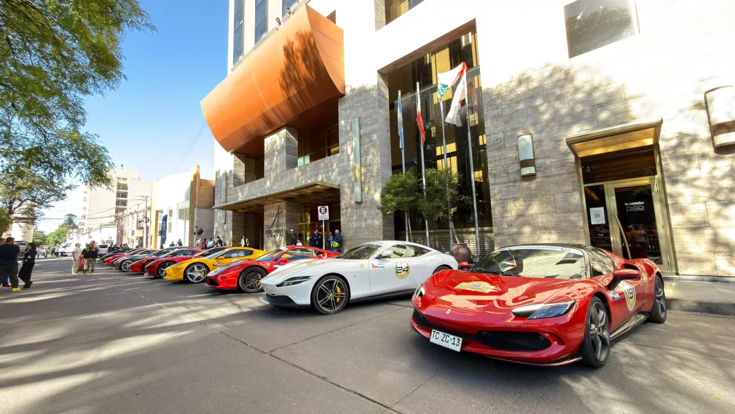 104730-la-pasion-por-ferrari-paso-por-salta