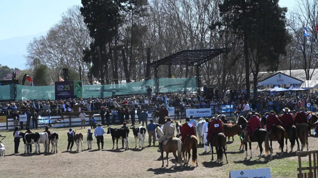 19127-el-gobernador-saenz-inauguro-la-81-exposicion-rural-y-reafirmo-el-compromiso-de-salta-con-el-desarrollo-agropecuario-y-el-federalismo