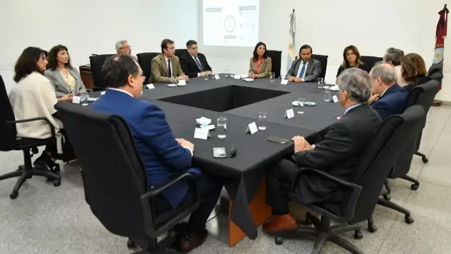 19654-saenz-se-reunio-con-autoridades-judiciales-para-analizar-la-implementacion-del-nuevo-codigo-procesal-penal