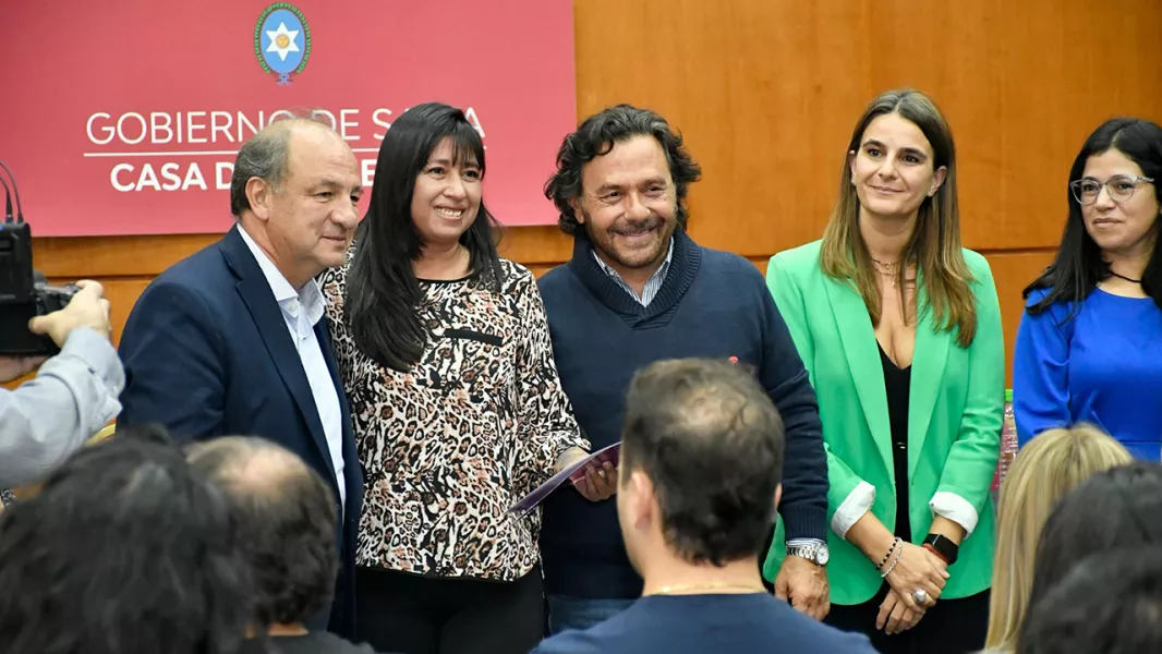 16964-gustavo-saenz-entrego-herramientas-a-42-emprendedores-inclusion-oportunidades-igualdad-para-progresar