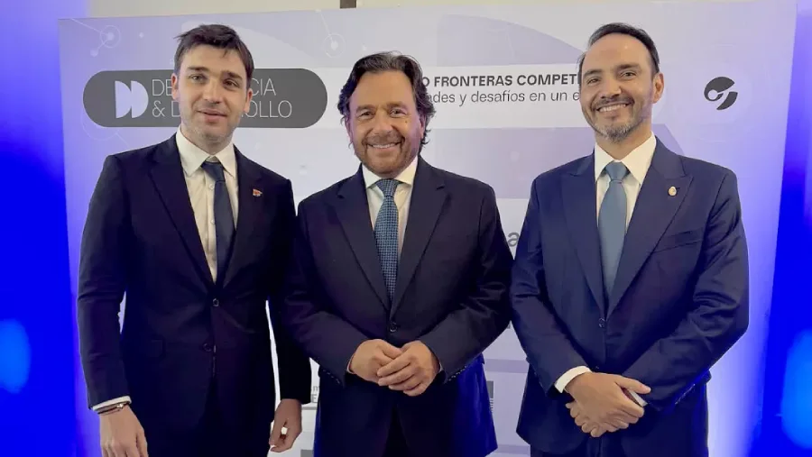 24893-el-gobernador-gustavo-saenz-en-el-ciclo-democracia-y-desarrollo-20260909112339