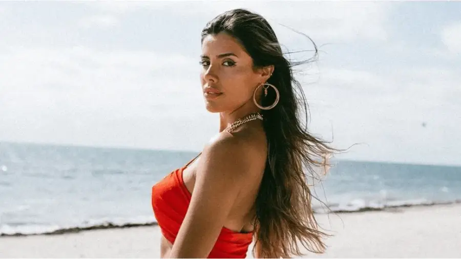 valentina-olguinjpg_-1-.png_2024868052