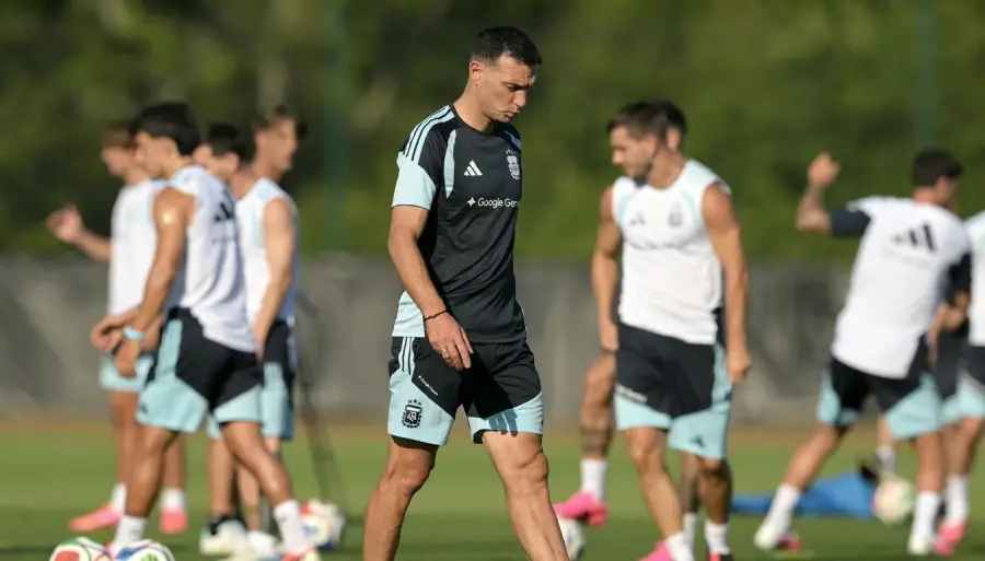 scaloni-entrenamiento-suiza-6a4f866be0207