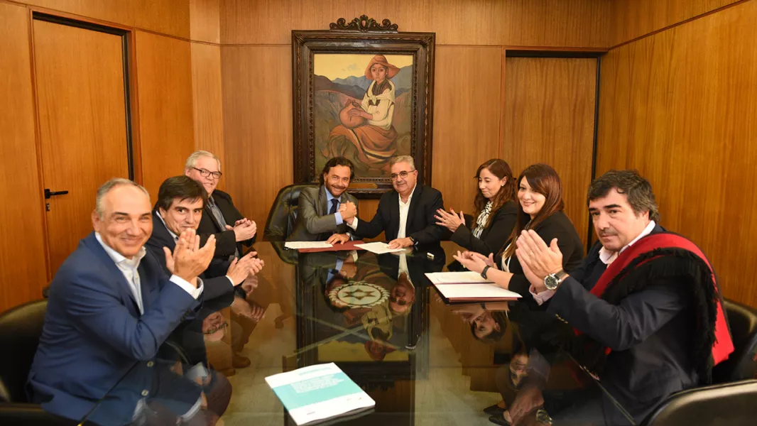 100822-gustavo-saez-gobernador-de-salta-y-raul-jalil-de-catamarca-impulsan-el-desarrollo-del-proyecto-minero-diablillos-plata