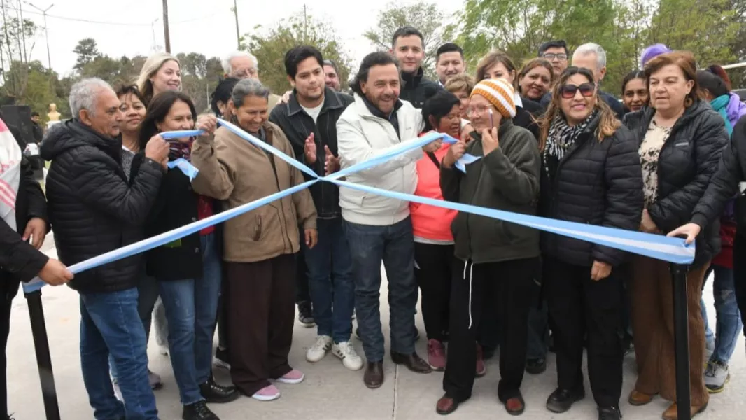 19103-tartagal-el-gobernador-saenz-inauguro-obras-urbanas-en-barrio-adolfo-guemes