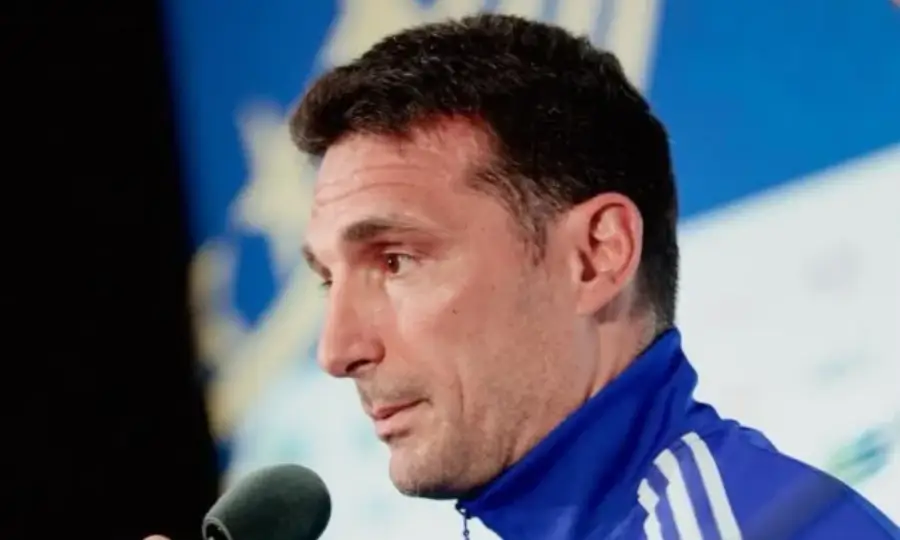 scaloni-conferencia