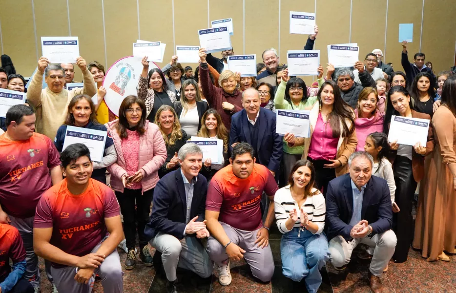 103047-mas-de-treinta-organizaciones-sociales-recibieron-su-personeria-juridica
