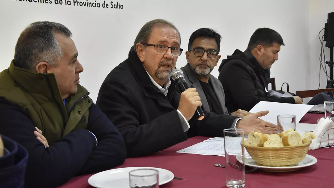 18058-el-gobierno-provincial-acompaniara-a-los-municipios-para-los-aportes-al-ips
