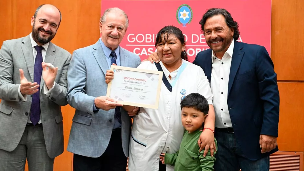 21116-saenz-reconocio-a-los-docentes-destacados-de-2025-la-educacion-es-prioridad-y-politica-de-estado