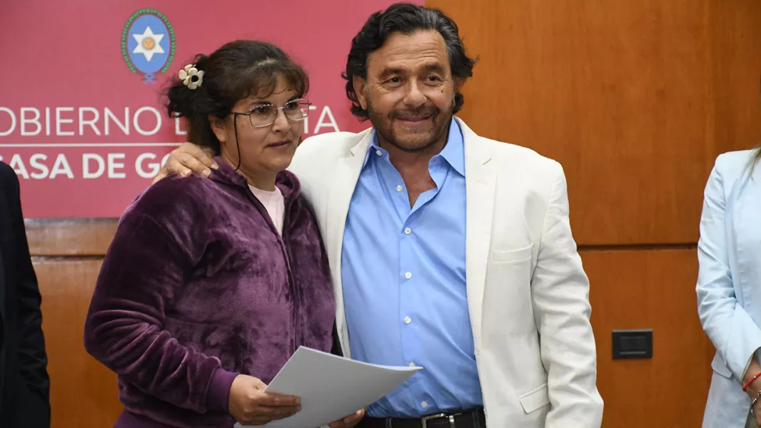 19665-regularizacion-dominial-esta-gestion-ya-entrego-mas-de-6500-escrituras-con-criterio-federal-dijo-saenz