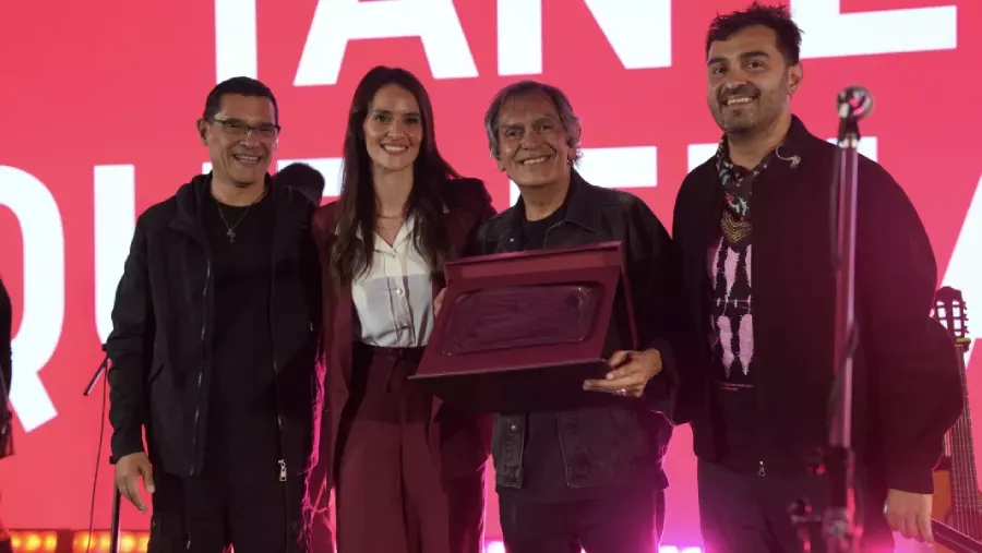 110240-los-nocheros-fueron-reconocidos-por-su-aporte-a-la-identidad-y-a-la-promocion-turistica-de-salta