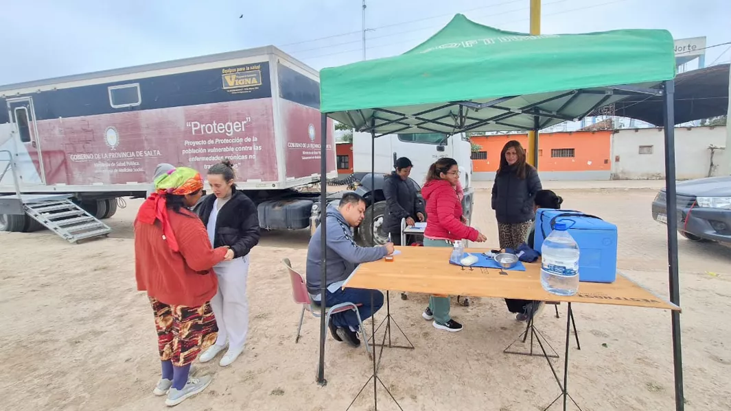 18564-continua-la-atencion-del-camion-oncologico-en-el-norte-provincial