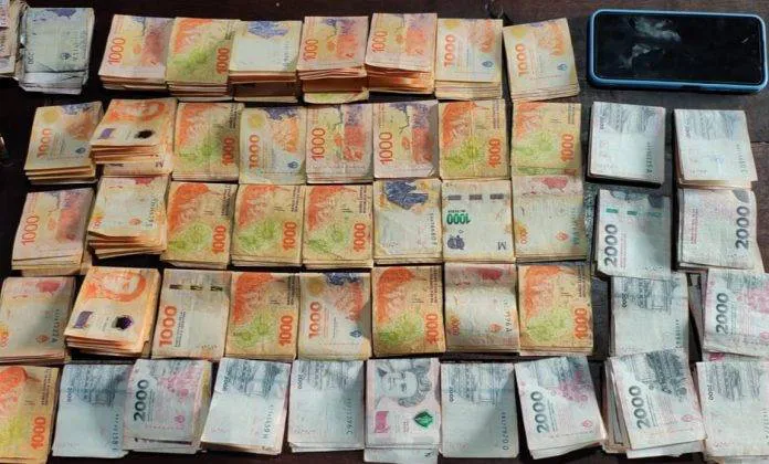 7fc30b76-84c4-4a4f-9b9d-0aee9544cdd8-1-1-696x544