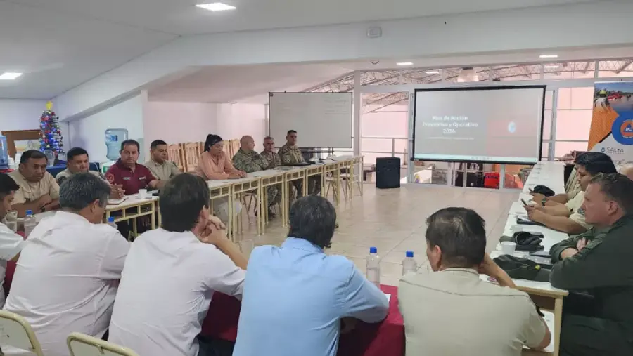 17014-evaluaron-aspectos-logisticos-del-servicio-interfuerzas-para-asistir-a-comunidades-de-santa-victoria-este
