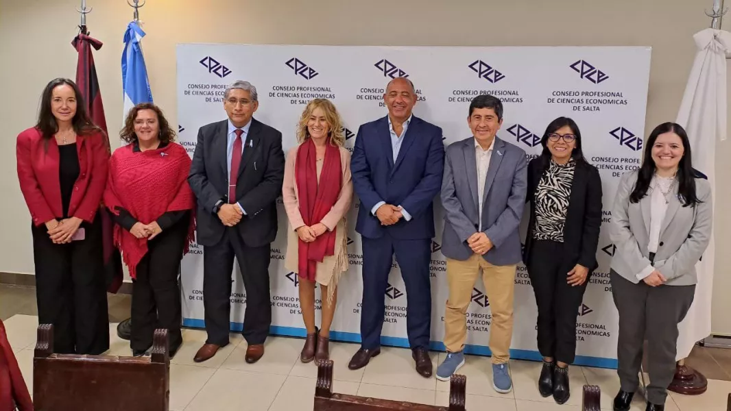 17462-gobierno-universidad-y-sector-privado-analizan-alternativas-tributarias