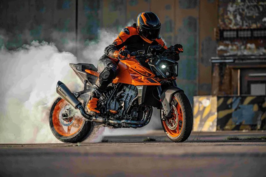 Nueva KTM 990 DUKE -3