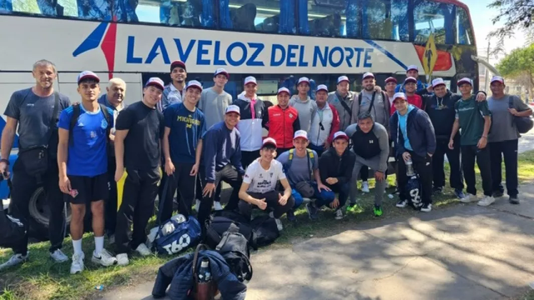 101413-salta-basket-y-los-infernales-voley-en-la-inauguracion-del-microestadio-papa-francisco-de-joaquin-v-gonzalez