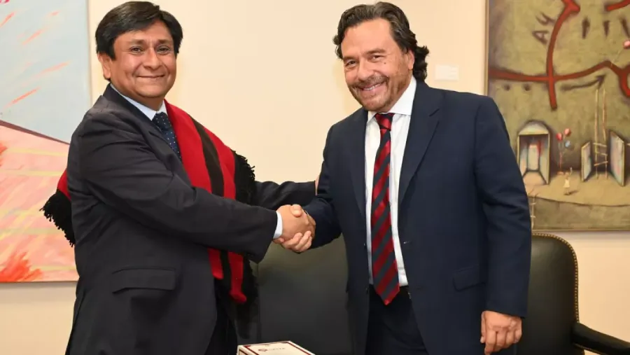 Sáenz y el gobernador de Antofagasta avanzan en una agenda de integración por el Paso de Sico