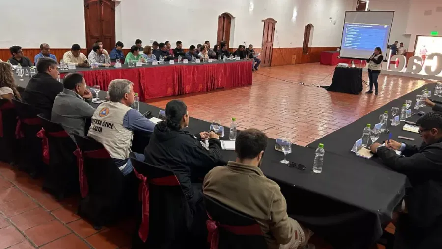 24902-el-comite-de-emergencia-climatica-coordino-acciones-preventivas-con-intendentes-del-valle-calchaqui