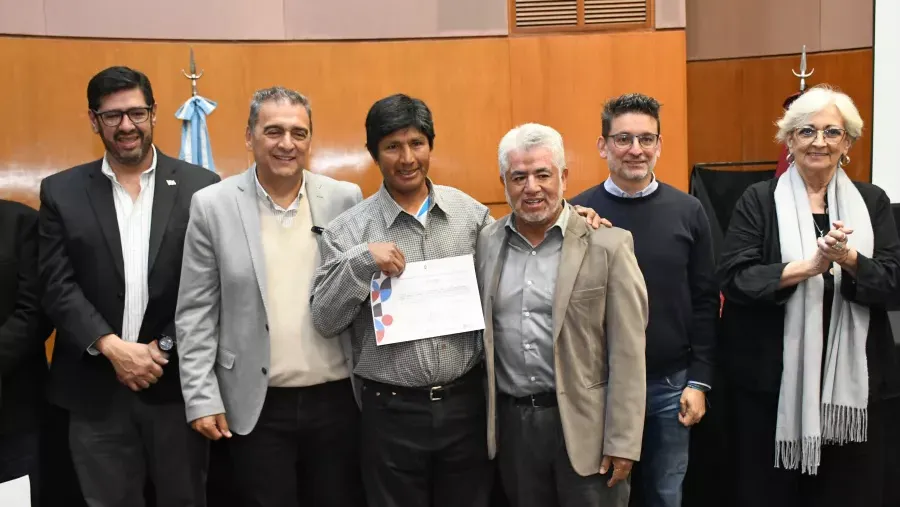 25515-agentes-sanitarios-recibieron-sus-certificaciones