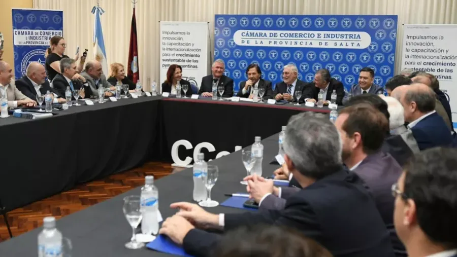 25527-gustavo-saenz-en-el-aniversario-de-la-camara-de-comercio-e-industria-de-salta