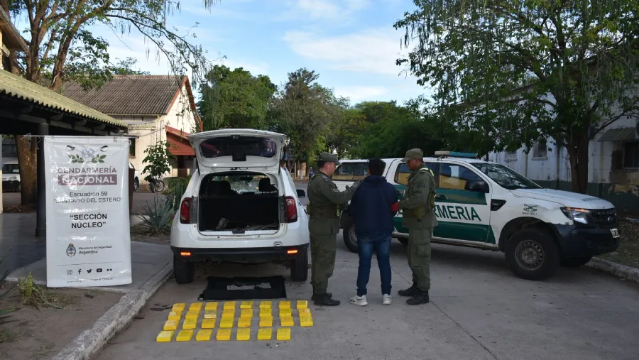 31_kilos_870_gramos_cocaina-_esc_59_sgo_del_estero_2