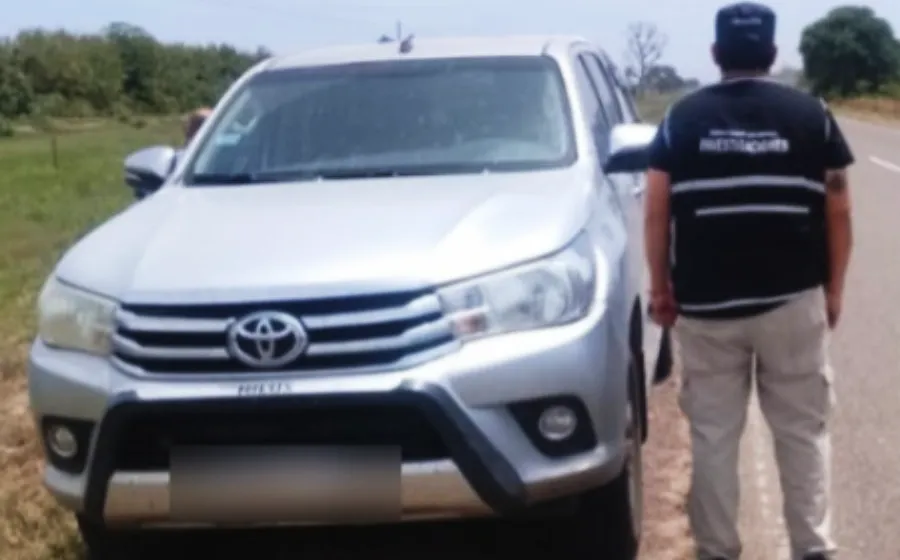 Investigadores recuperaron una camioneta sustraída en Las Lajitas