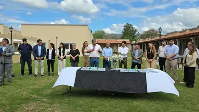 Tartagal: 16 personas mayores recibieron las llaves de sus viviendas